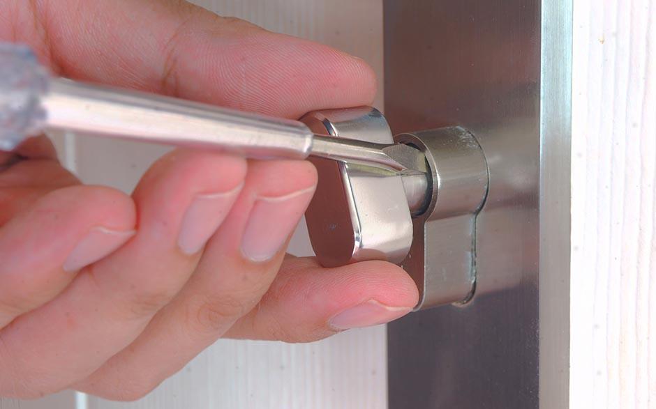 ouvrir une porte sans clef Pantin