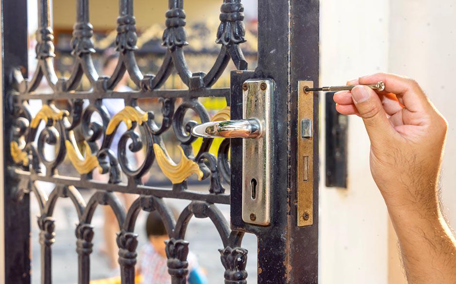 ouvrire une porte sans clé Villiers-le-Bel